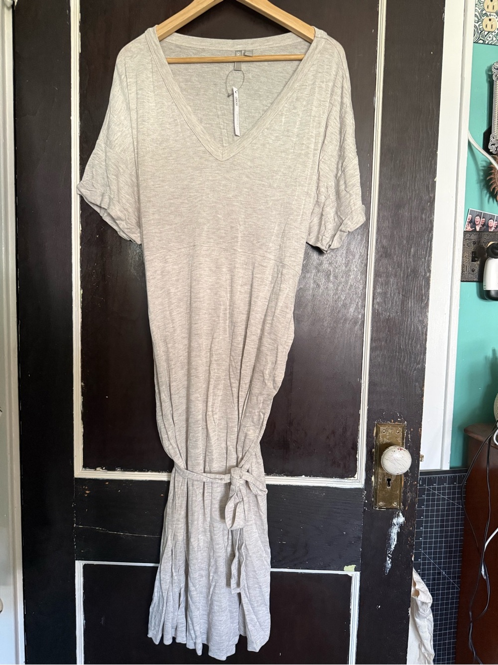 Asos size 16 Light Heather Gray V-Neck Tie-Waist Midi Wrap Dress maternity
